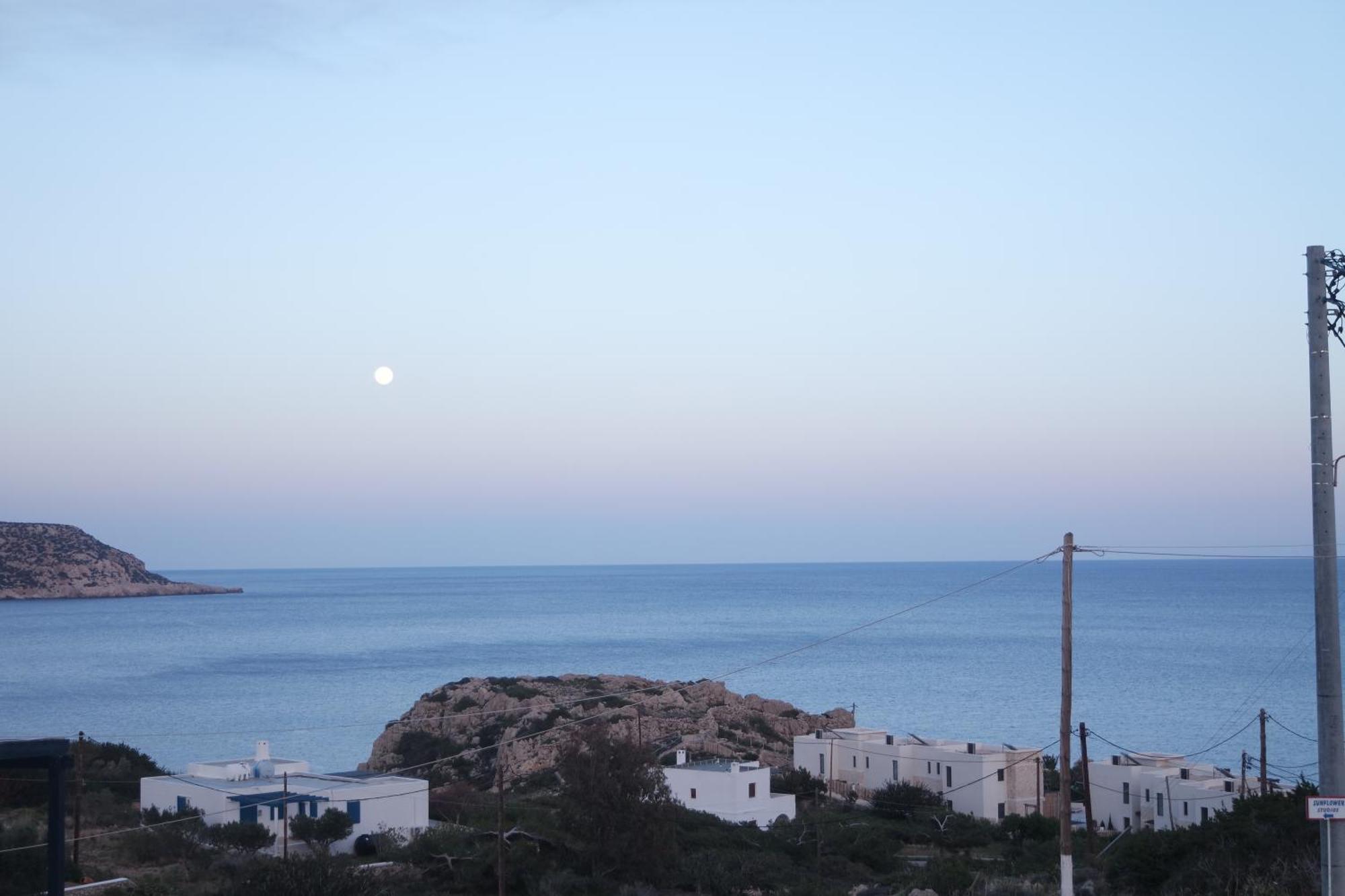 Sea View Apartment Karpathos Exterior photo